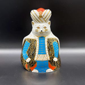 Royal Crown Derby Royal Cats Persian Paperweight Bone China England No Stopper