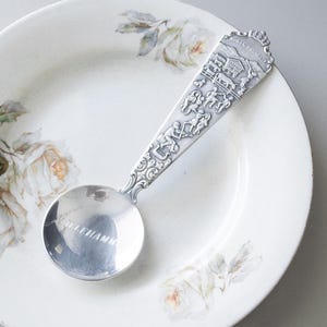 Cuchara para té, recuerdo noruego, comida tradicional folclórica en vivo, plateada, accesorio para fotos