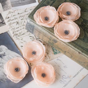 Applicazioni di fiori in organza, 6 o 12 pezzi, arancione chiaro, con perline, abbellimenti, scrapbooking, tecniche miste, journaling