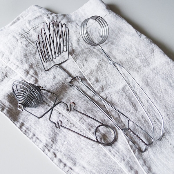 Antique wire whisk Food photo props Primitive kitchen tool