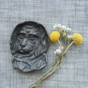 Ashtray Cast iron Dog portrait Rustic decor Table decor Shabby chic