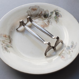 Knife rests Silver plated Tarnished Silver patina Cutlery rests