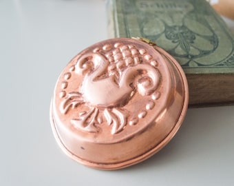 Shabby copper mold Small size Food photo prop Swedish vintage