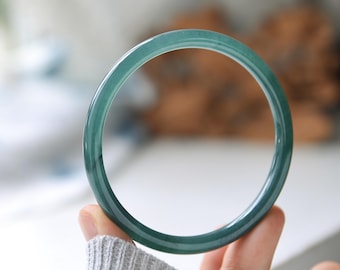 翡翠　バングル　グアテマラ B810-002】翡翠バングルグアテマラ産57mm