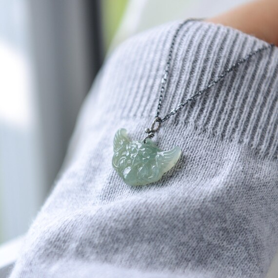 天然タイプAビルマ翡翠カートゥーンイーグルS925スターリングシルバー