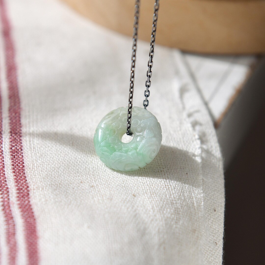 An Kou Rau Natural Type A Burma Jadeite Ping an Kou Circle Shape Pendant (chain ...