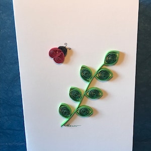 Petite coccinelle, carte de vœux pour toute occasion, papier de 3mm roulé ou quilling, fait main, belles couleurs, original, créatif, épuré