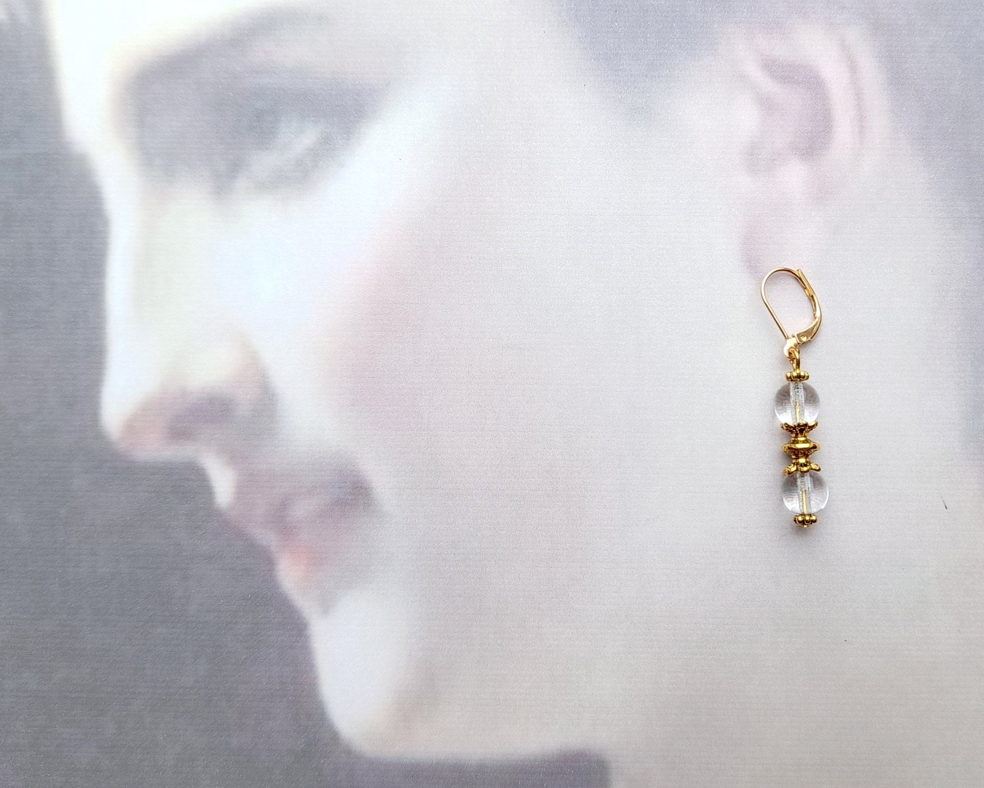 Boucles D'oreilles Dormeuses En Perles De Cristal Facettées – Dorées à L'or Fin 18 Carats