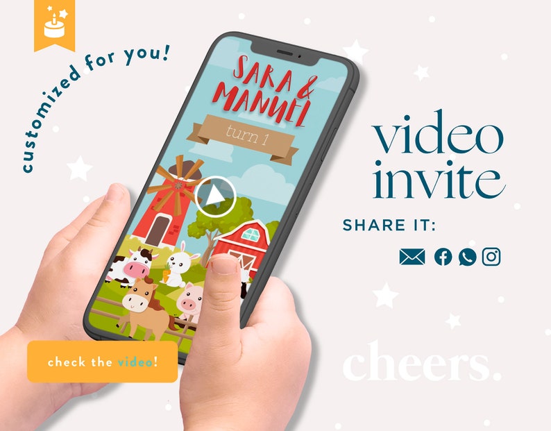 Op de afbeelding: Een smartphone-scherm toont een video-uitnodiging voor een verjaardagsfeest. De video toont een boerensc&egrave;ne met dieren en een windmolen. De tekst op het scherm luidt "SARA & MANUEL turn 1". De tekst "video invite" wordt aan de rechterkant van de afbeelding weergegeven.