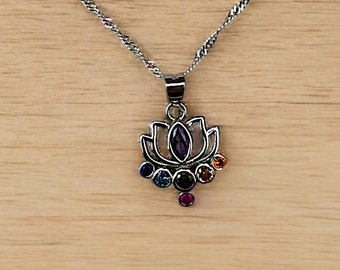 Halsband med Lotus Chakra-hänge i sterlingsilver - Yogasmycken, gåva
