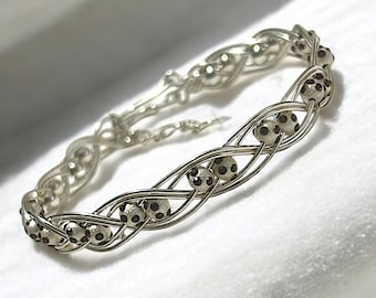 Armband i sterlingsilver med födelsesten i januari