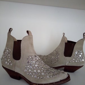 PHILIPPE MODEL Boots Vintage en daim avec clous en métal argent pointure 36 FR