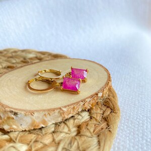 Mini hypoallergenic sleeper hoop in gold-plated stainless steel and pink zircon crystal