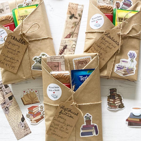 Blind Date With A Book, Teacher Gift, Blind Date with a Book gift,  Bookish Gift - Teacher gift, gift for her, book club gift