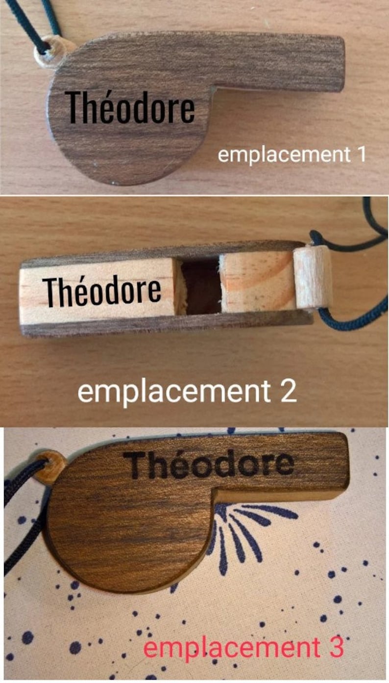 K&ouml;nnte beinhalten: Eine Holzpfeife mit dem eingravierten Namen Th&eacute;odore auf der Oberfl&auml;che. Die Pfeife wird in drei verschiedenen Positionen gezeigt, die als emplacement 1, emplacement 2 und emplacement 3 beschriftet sind, mit einer schwarzen Kordel zum Aufh&auml;ngen.