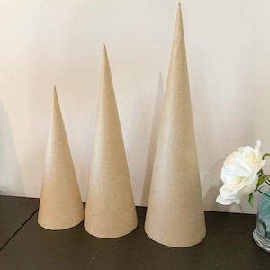 Conos de papel maché para manualidades: 3 tamaños disponibles: 12", 15" y 18"