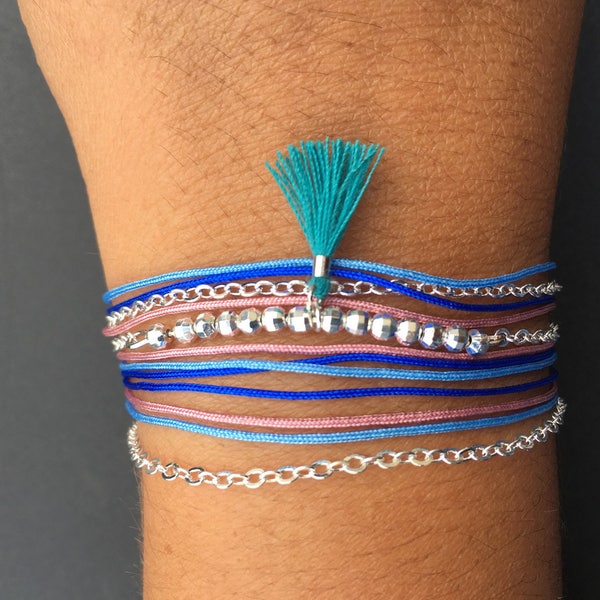 Pom pom bracelet, chain-chain end bracelet, beads, braided nylon yarn and turquoise pompom in blue tones