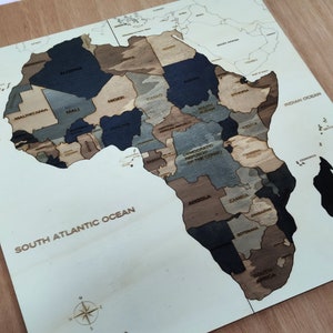 Afrika Holzlandkarten Puzzle für Kinder, Afrika Landkartenpuzzle mit Länder, Geographische Karte von Afrika für Schulkinder oder Erwachsene.