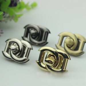 "Twist Turn Lock 38mm 1 1/2 ""Geldbeutel Charm Organizer Gepäck Hardware Antik Gold Schloss und Schlüssel-Verschluss Kleine Tasche Clutch Metall Zubehör."