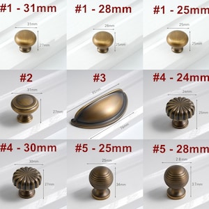 May include: Assortment of antique brass cabinet knobs and pulls in various styles and sizes.  The knobs are round, fluted, and have a decorative design. The pulls are arched and have a smooth finish.  The knobs range in size from 24mm to 31mm. The pulls are 76mm long.