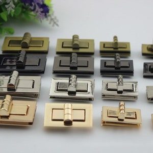 Twist Turn Lock 25 31 39 46mm Geldbörse Charm Organizer Gepäck Hardware Antikes Goldschloss und Schlüsselverschluss Kleine Tasche Clutch Metall Zubehör