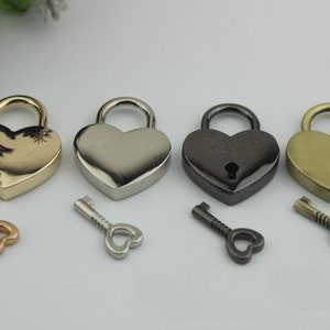 Herz Liebe Vorhängeschloss 1" 38x23 mm Geldbörse Charm Organizer Gepäckzubehör Antik Gold Verschluss und Schlüsselverschluss Kleine Tasche Clutch Metall Zubehör