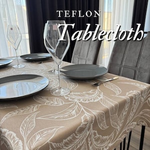 Op maat gemaakt waterdicht tafelkleed met kleuropties, handgemaakte tafelhoes met stijlvol ornamentdetail, vergroot je eetruimte
