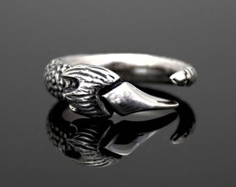 Anillo de garra