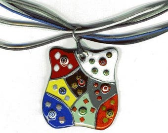 pendentifs modernes en émaux sur cuivre de couleurs vives