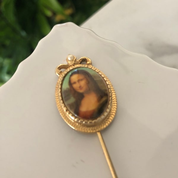 Vintage Sarah Coventry Stickpin, Mona Lisa Stickpin, Goldtone, 1970's Jewelry, Retro Jewelry