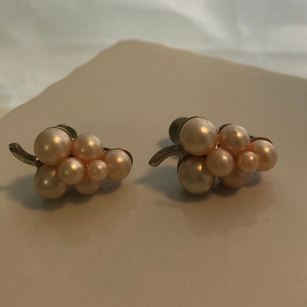 Vintage Pink Pearl Earrings, Grape Earrings, Screw Backs, Retro Earrings