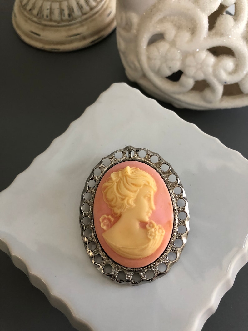 Large Pink Cameo Brooch /& Pendant Vintage Cameo