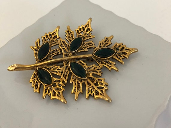 Vintage Leaf Pin, Filigree & Enamel Leaf Pin, Aut… - image 5