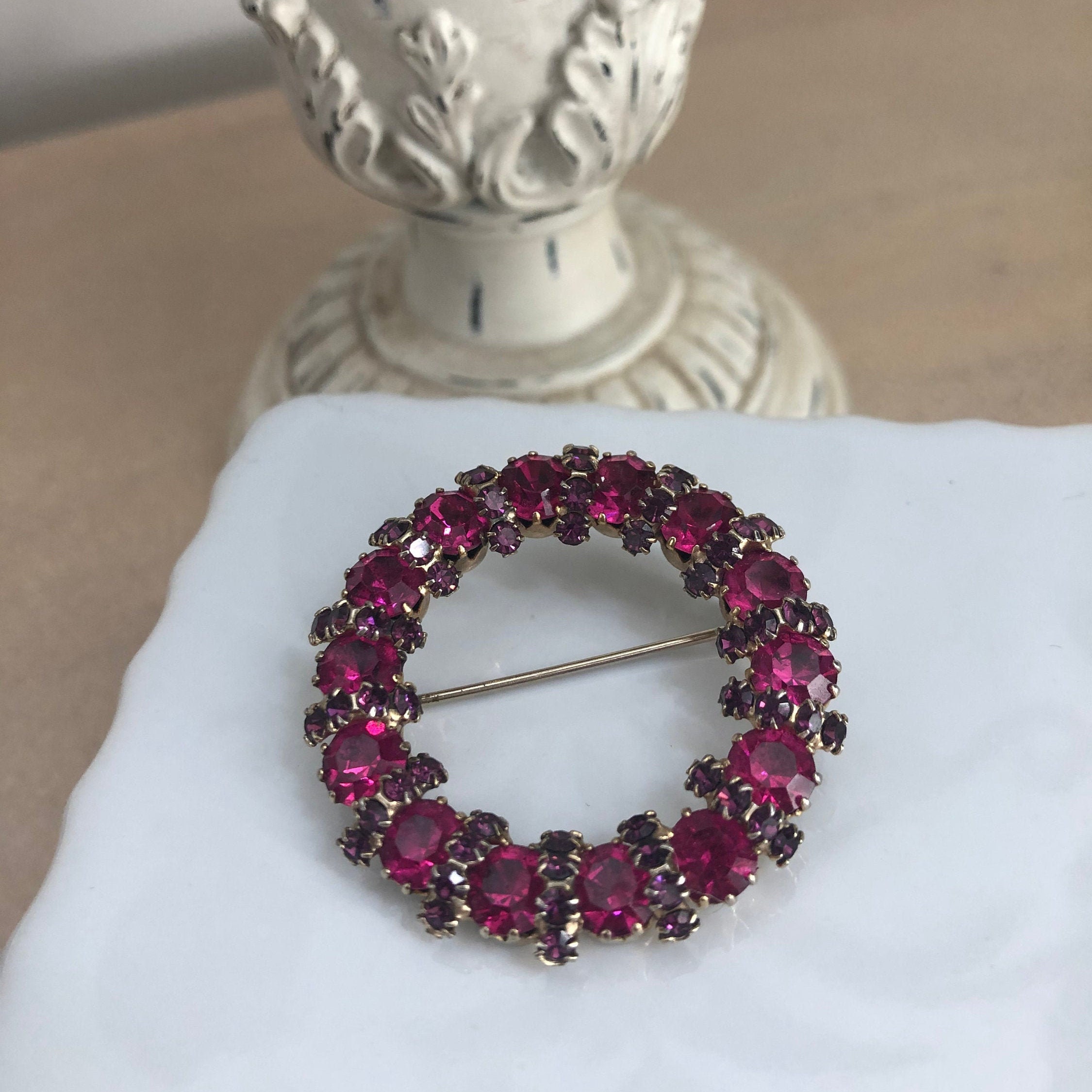 Pink Rhinestone Brooch, Vintage Circle Pin, Prong Held Stones Etsy 日本