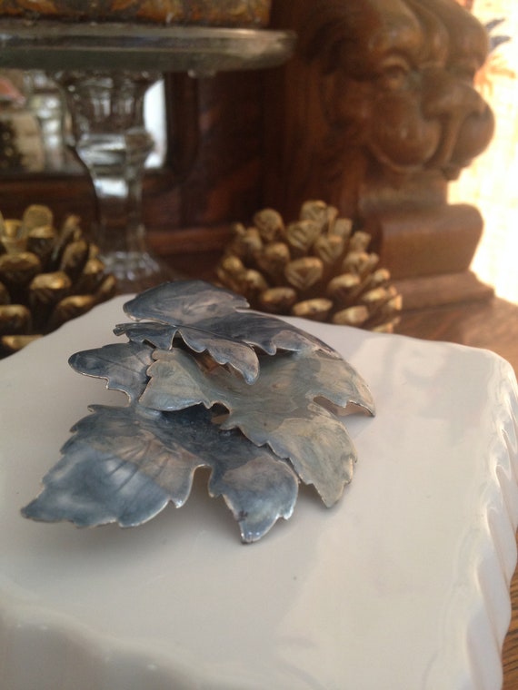 Vintage Leaf Pin, Autumn Brooch, Blue Enamel Leav… - image 3