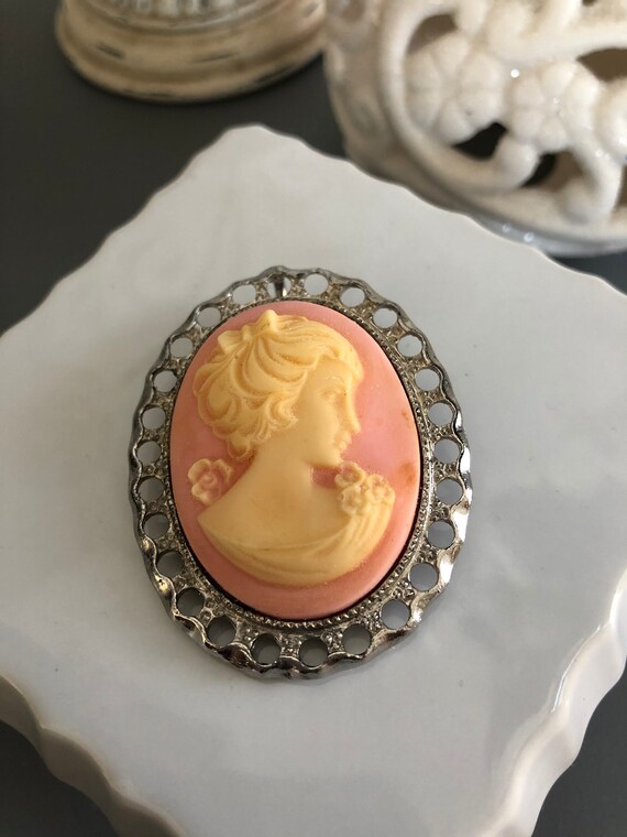 Large Pink Cameo Brooch Pendant Vintage Cameo Etsy
