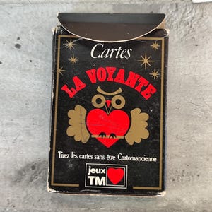 Oráculo La Voyante (década de 1980) publicado por Héron (Oráculo Francés Antiguo). Cartas para el amor, la salud y la riqueza. Agotado.