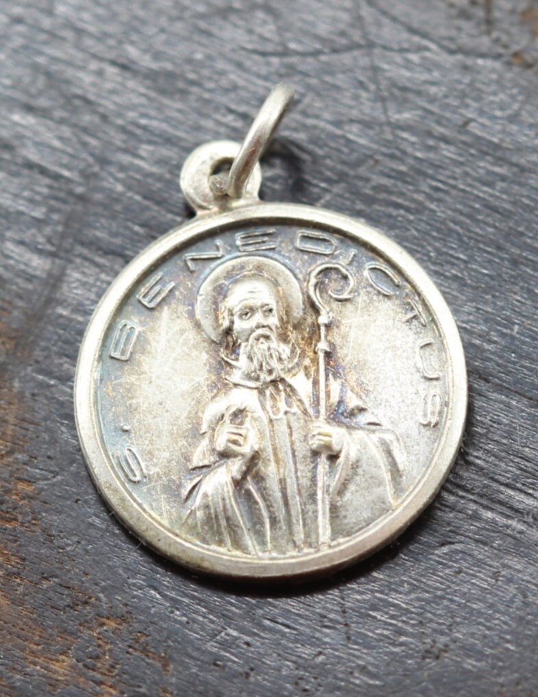 Ancienne Médaille Saint Benoit