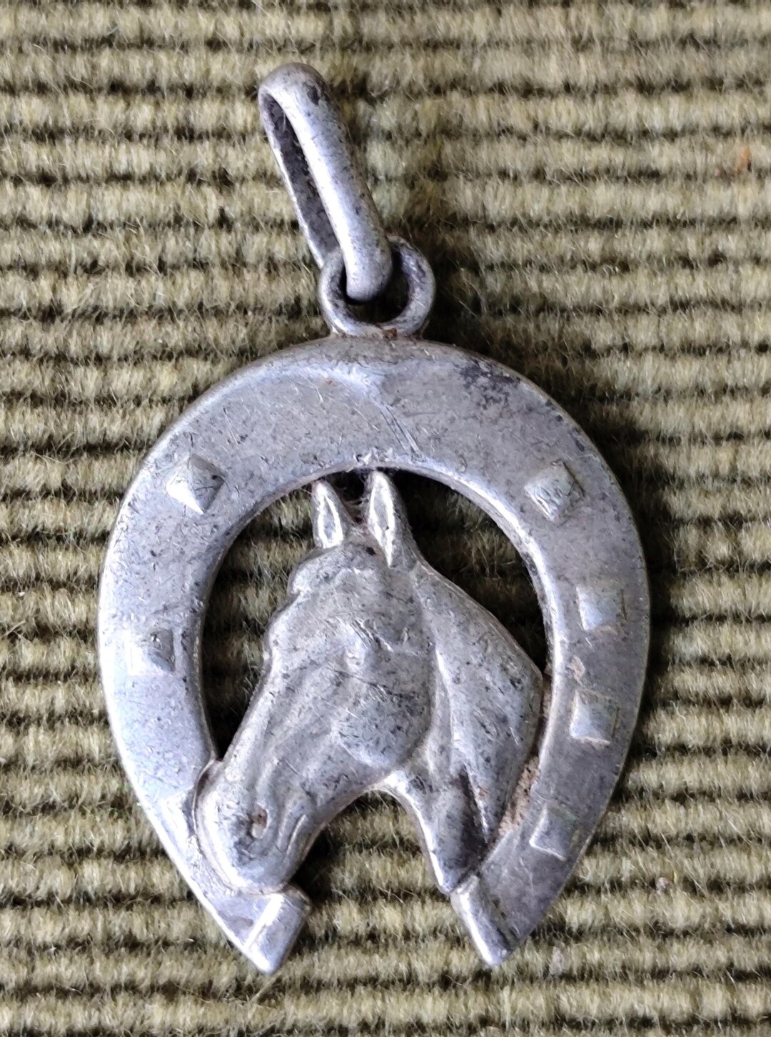 Antique Silver Colored Horseshoe Horse Pendant Etsy