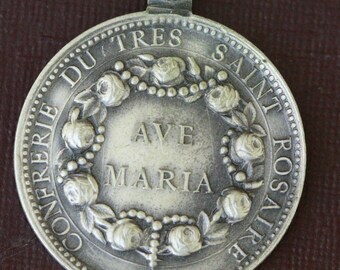 rare Ave Maria medal from the Brotherhood of the Most Holy Rosary.