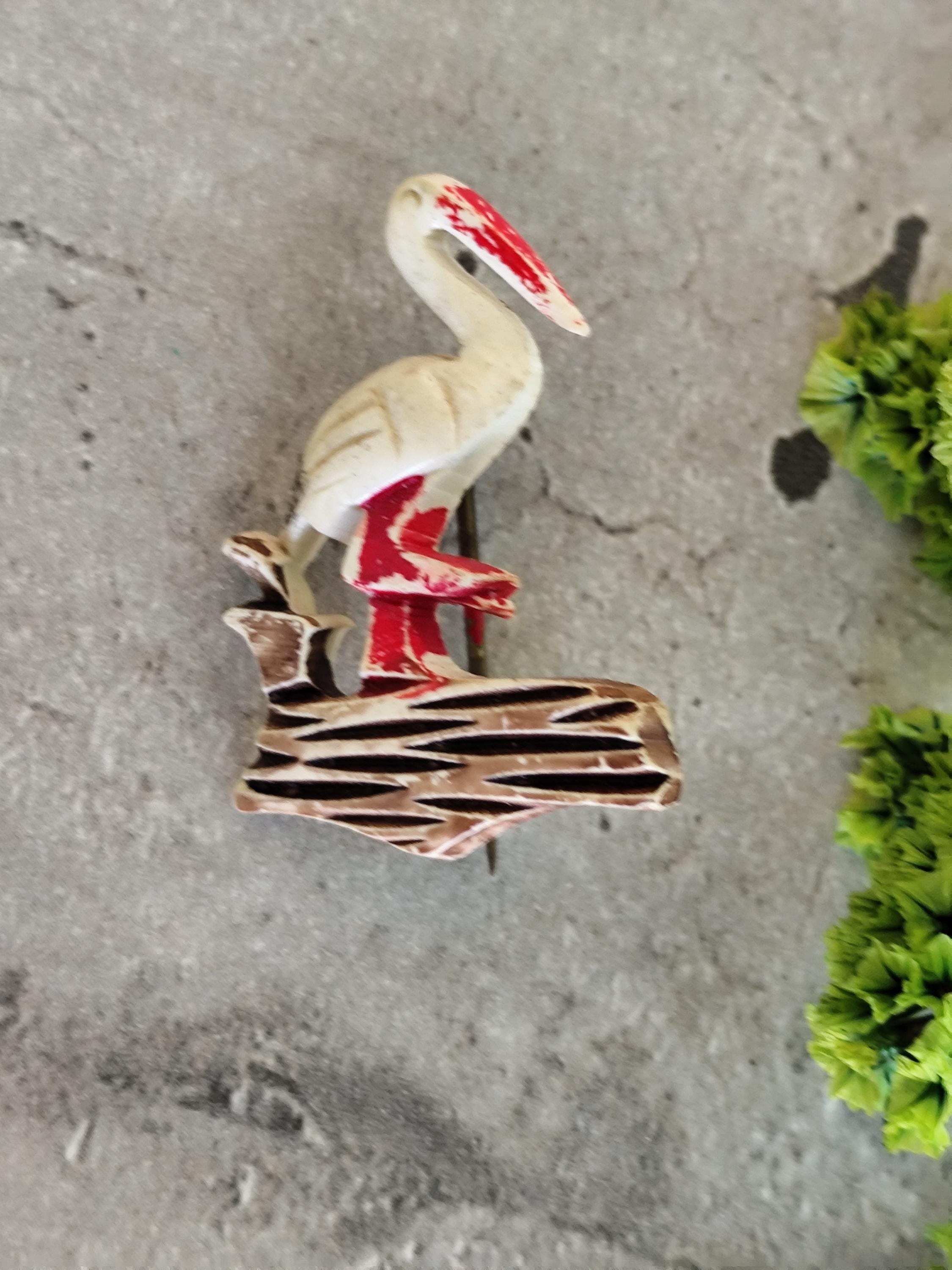 Broche Vintage Cigogne En Résine Plastique - Occasion - Bon état