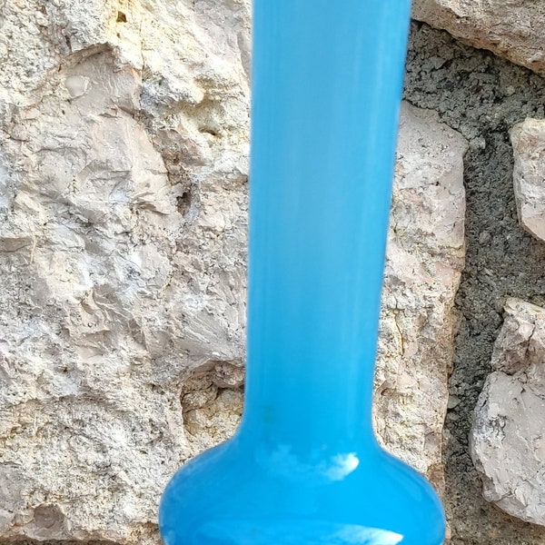 Vase en opaline bleu et Blanc