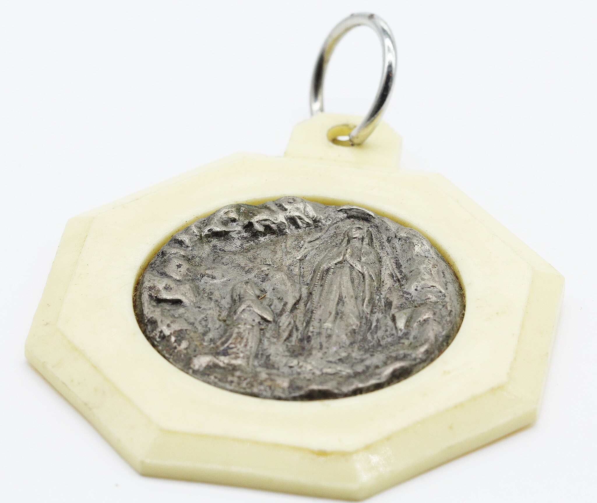 Lit Bébé Celluloid Medaille Berceau Protection