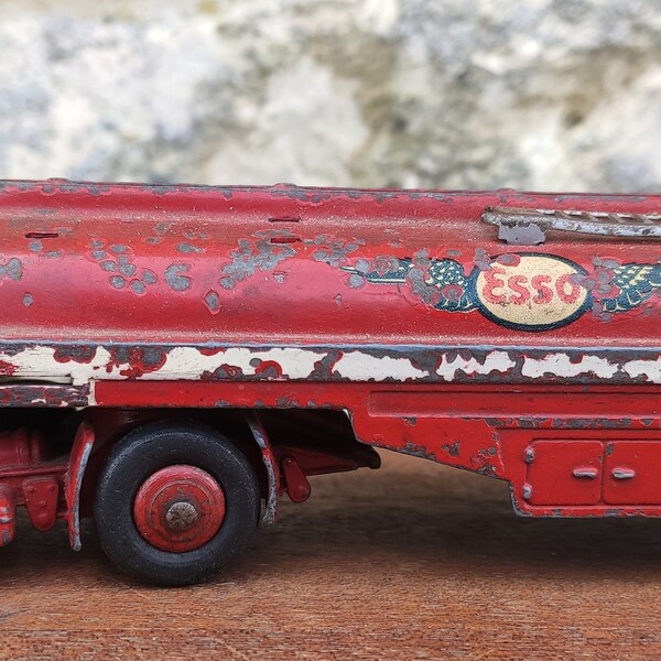 Dinky toys Panhard citerne Esso - Collection