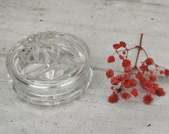 Bonboniere aus Glas, Schmuckkästchen aus Glas in Blumenform