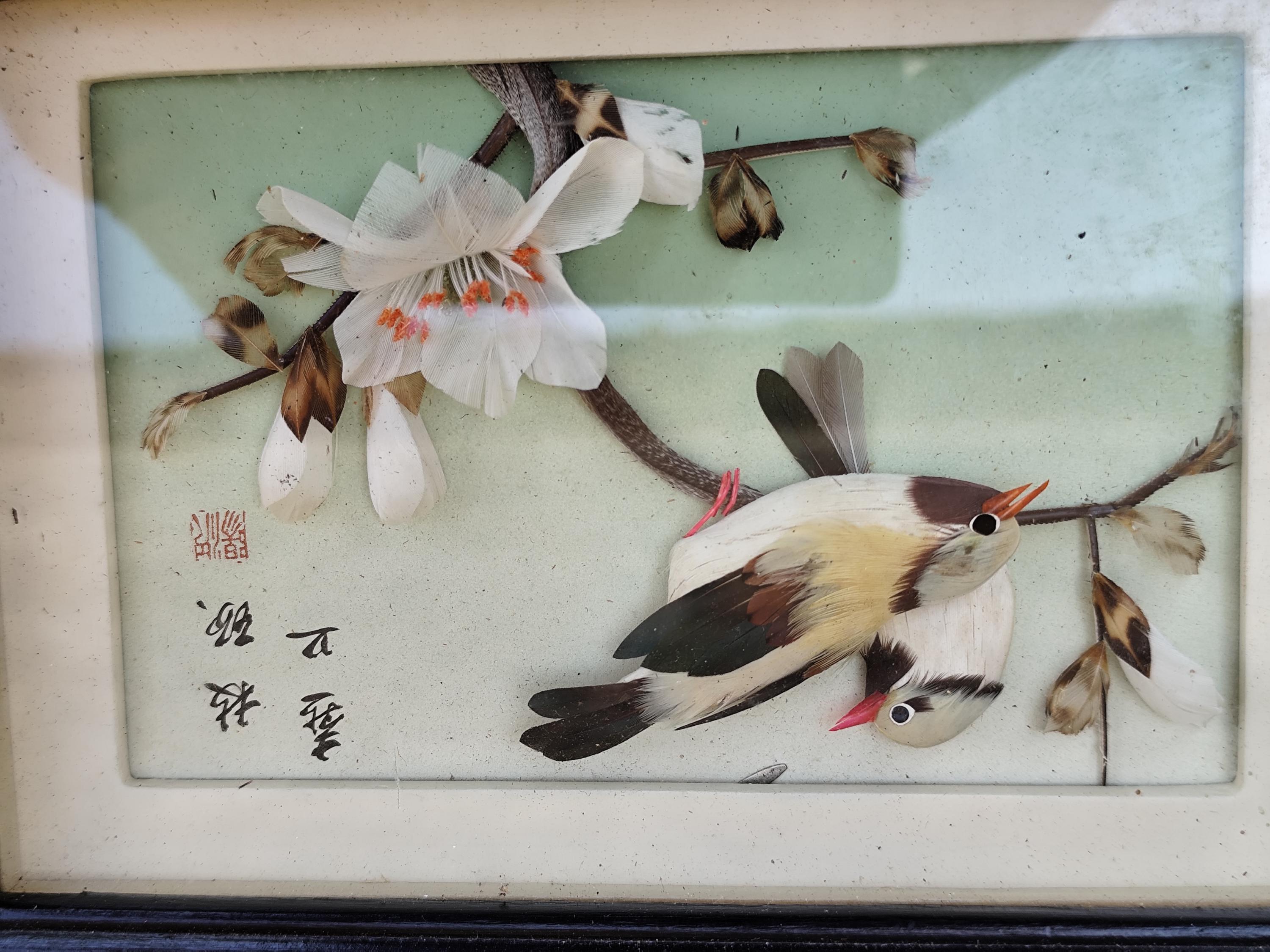 鳥の絵、中国彫アンティーク 尾長鶏 刺繍画 衝立 Z672｜骨董店 のびる 古美術 骨董 和風建具