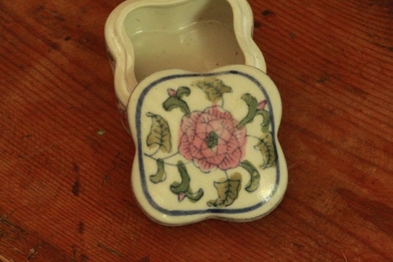 vintage flower ceramic jewel box  - image 5