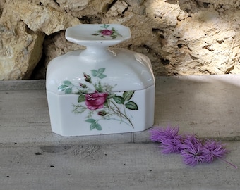 Vintage Saint amand ceramic soap dish