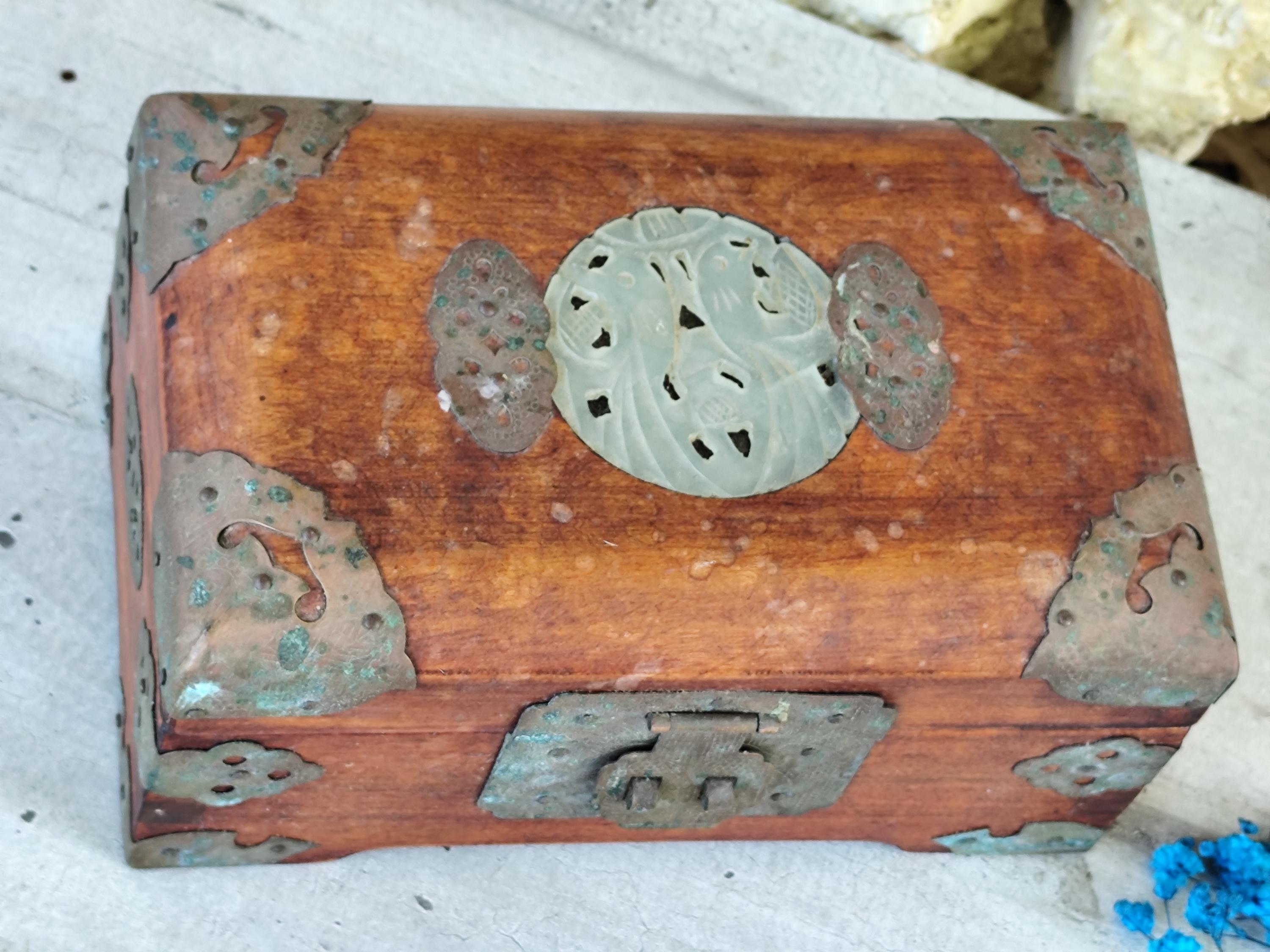 中国製の玉付き木製宝石箱 Rare chinese wood jewel box - Etsy 日本