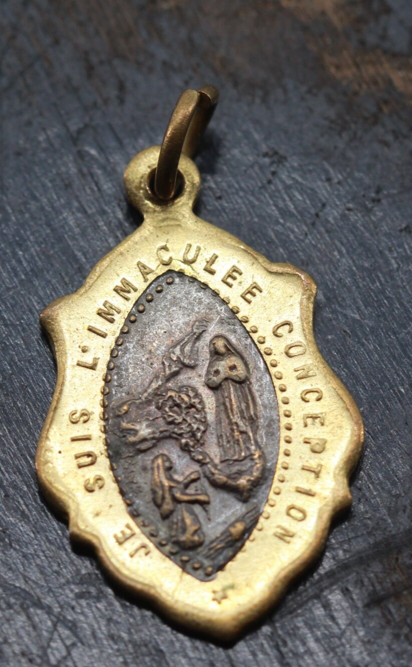 Rare Médaille Notre Dame de Lourdes